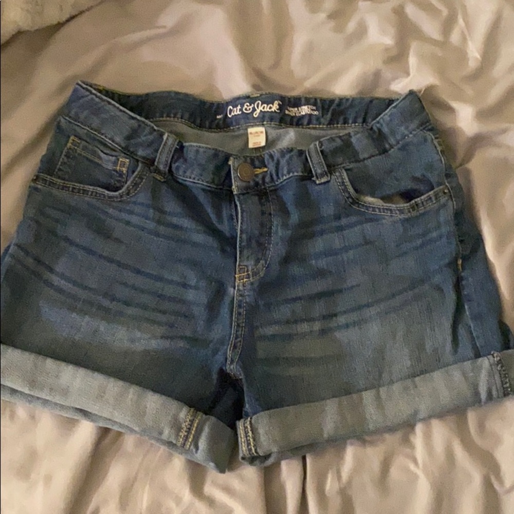 Light washed shorts